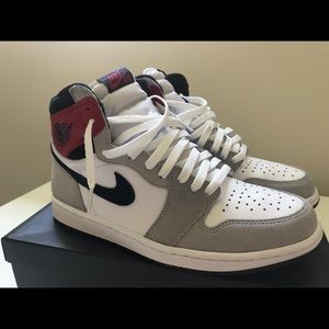 Air Jordan 1 High Og (Smoke Grey)